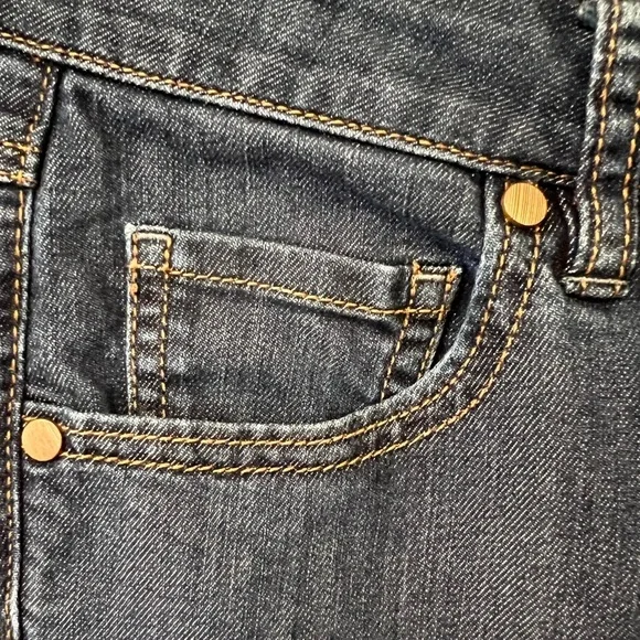 CAbi Dark blue classic 5 pocket mid-rise flare jeans Women’s Size 8 - Picture 4 of 10